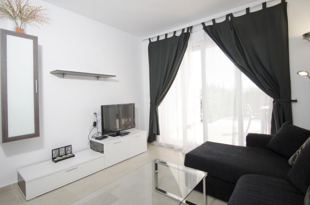 Residencial Linnea Sol By Mar Holidays 오리후엘라 외부 사진