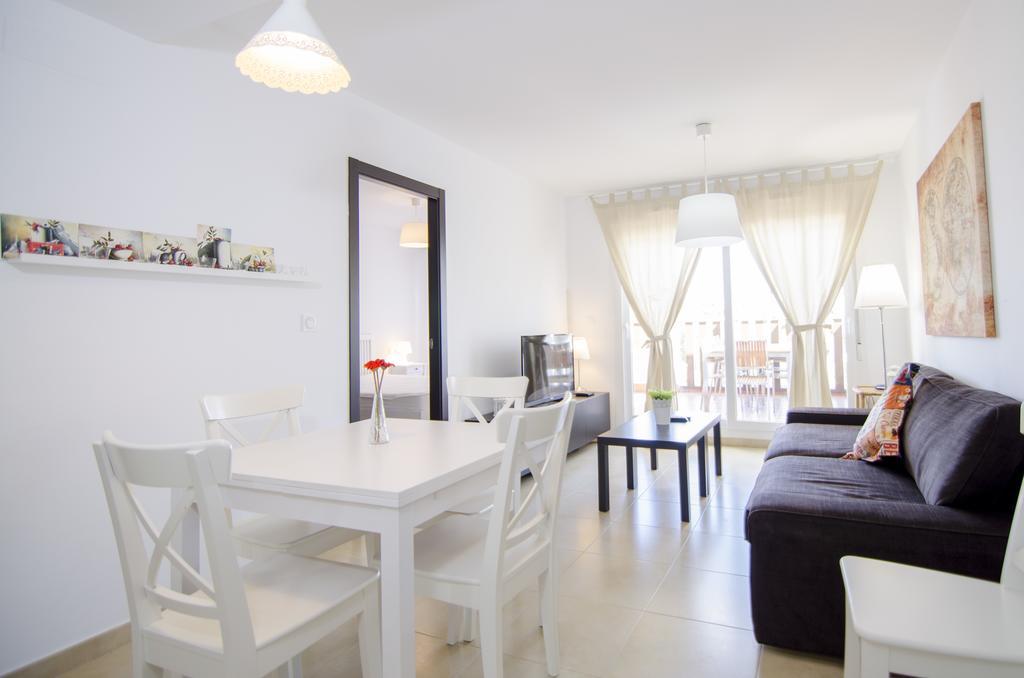 Residencial Linnea Sol By Mar Holidays 오리후엘라 외부 사진