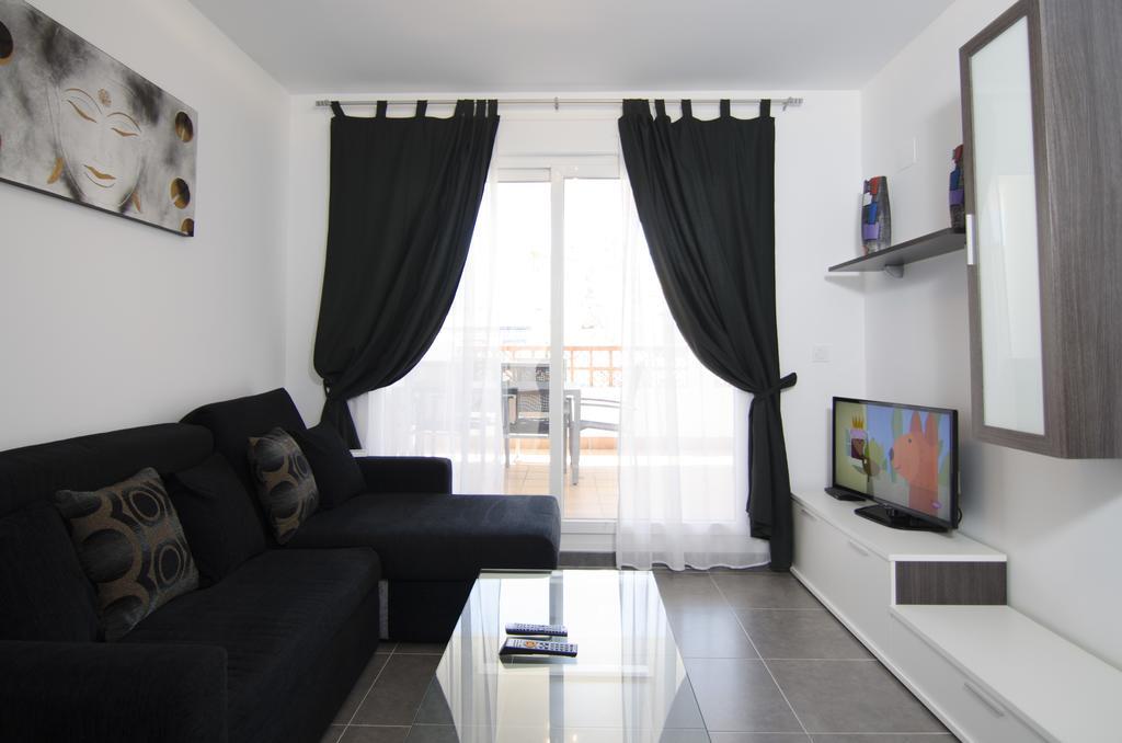 Residencial Linnea Sol By Mar Holidays 오리후엘라 외부 사진