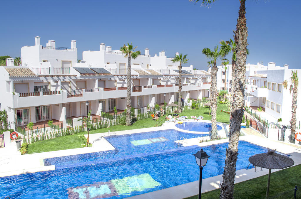 Residencial Linnea Sol By Mar Holidays 오리후엘라 객실 사진